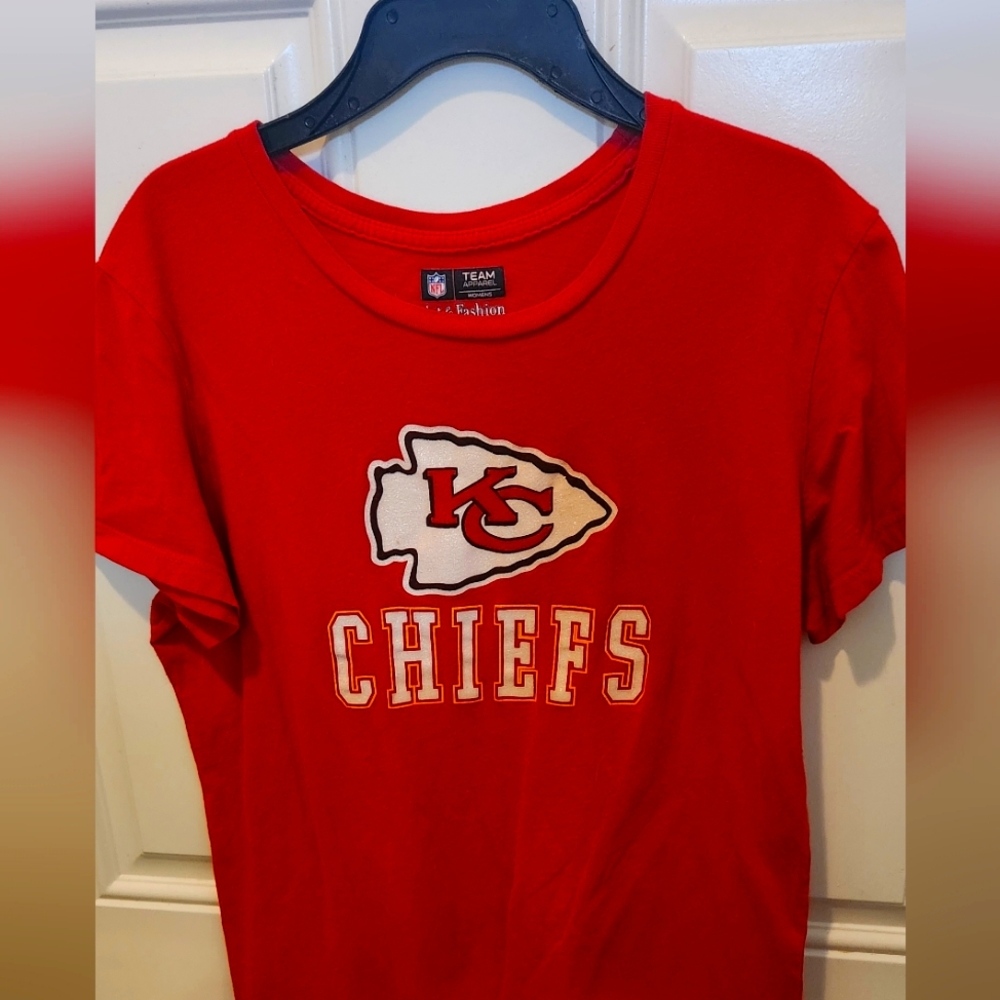 Official NFL Apparel Chief's shirt size large